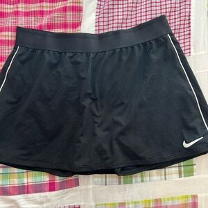 Black Nike Women's Slim Fit Athletic Skirt